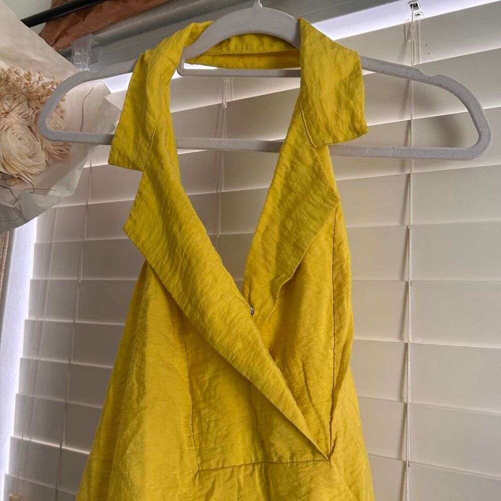 Anthropologie Dylon yellow collar Wide Placket Halter Top Size Small - Picture 5 of 7